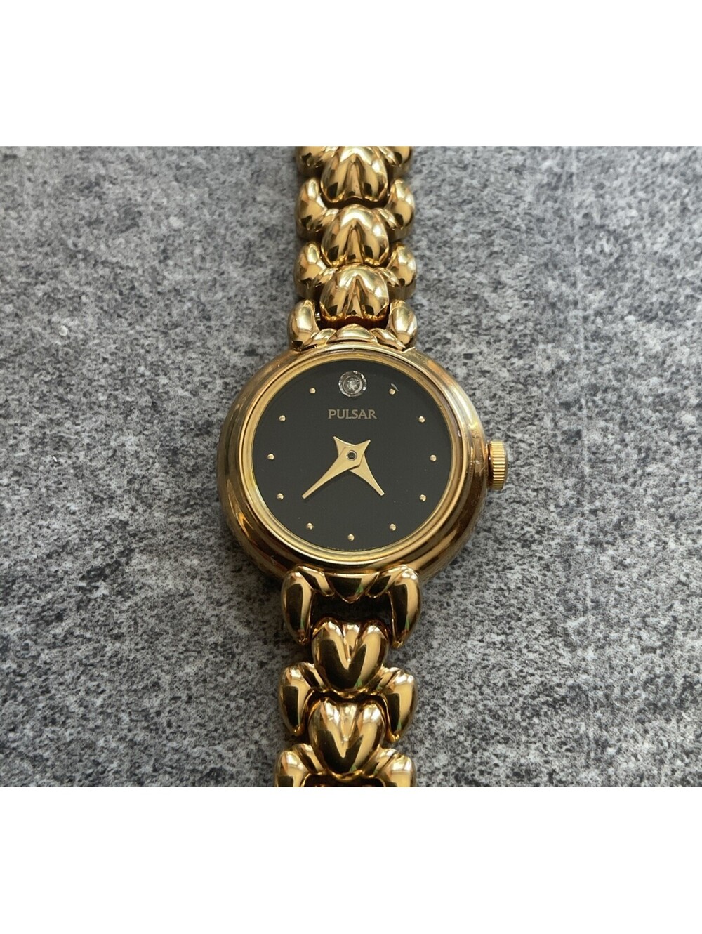 Pulsar Womens Watch 20mm Gold Tone Stainless Steel Case/Band Black Dial Bin F